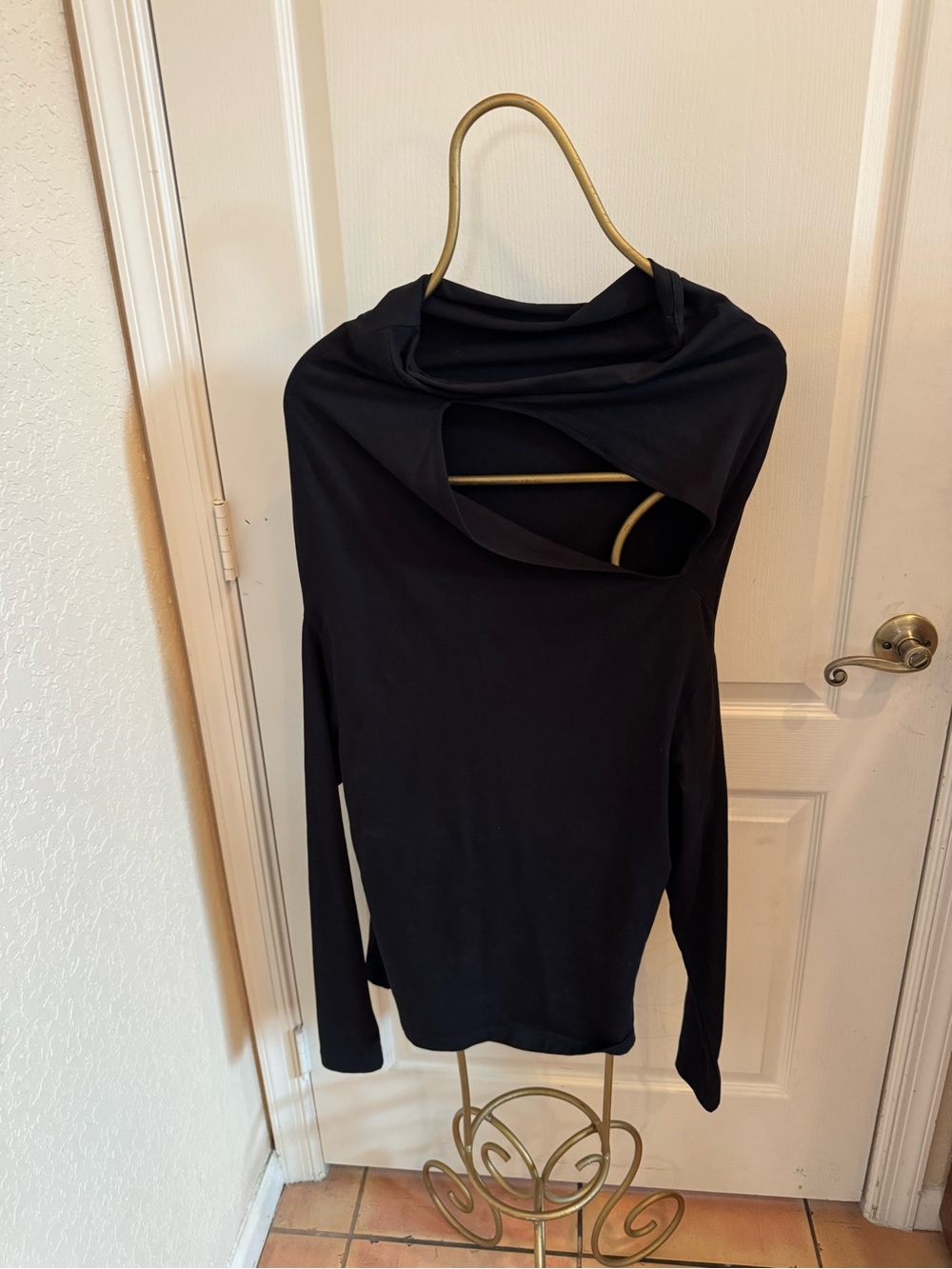 IVAN GRUNDAHL Black Long Sleeve Top with Draped Neck